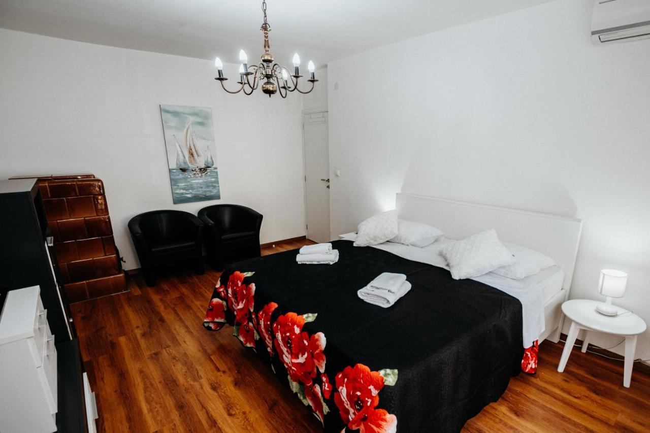 Double And Single S Apartments 扎达尔 外观 照片