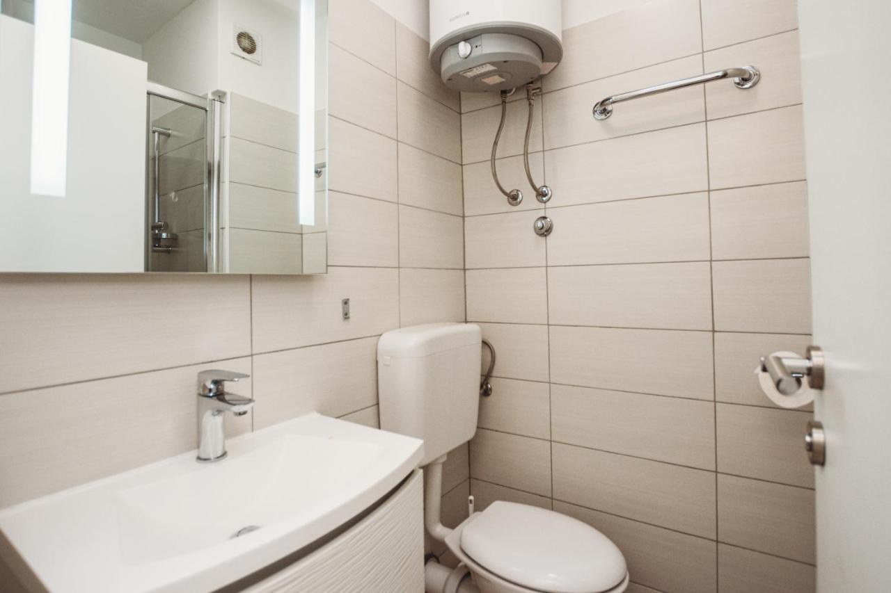 Double And Single S Apartments 扎达尔 外观 照片