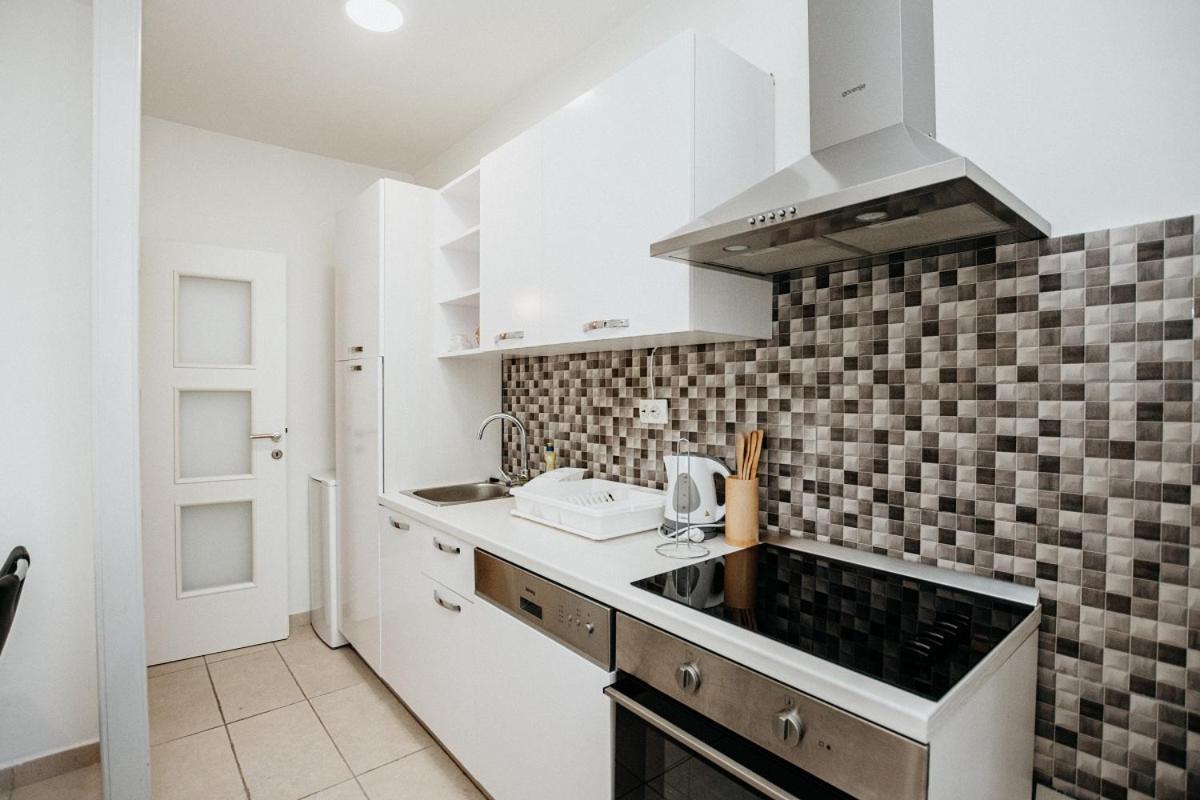 Double And Single S Apartments 扎达尔 外观 照片