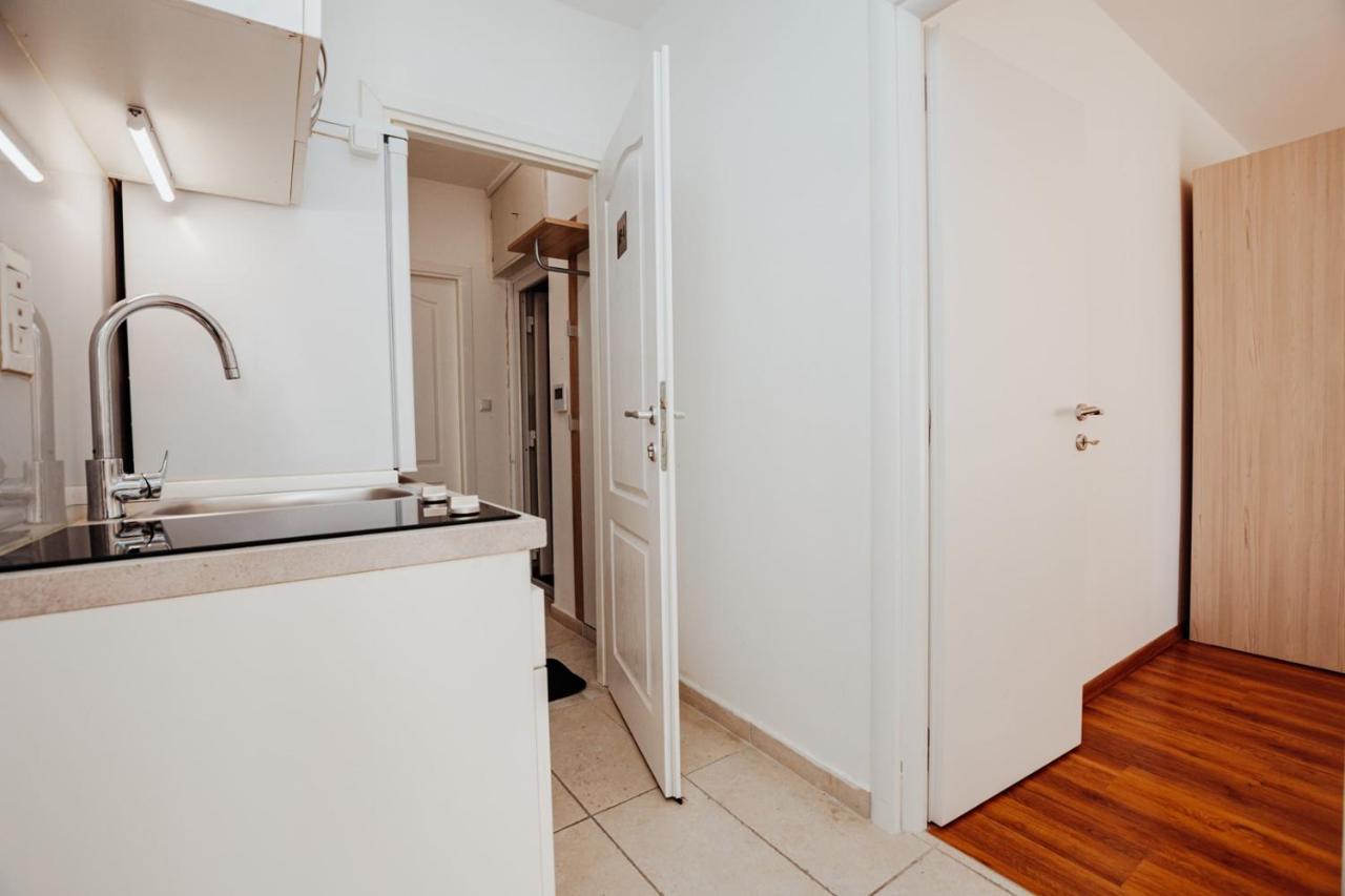 Double And Single S Apartments 扎达尔 外观 照片