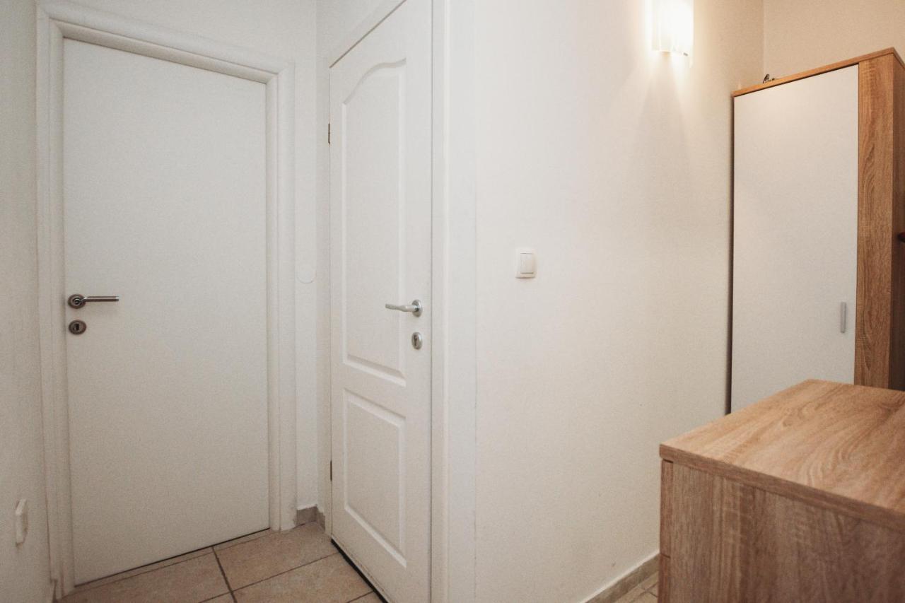 Double And Single S Apartments 扎达尔 外观 照片