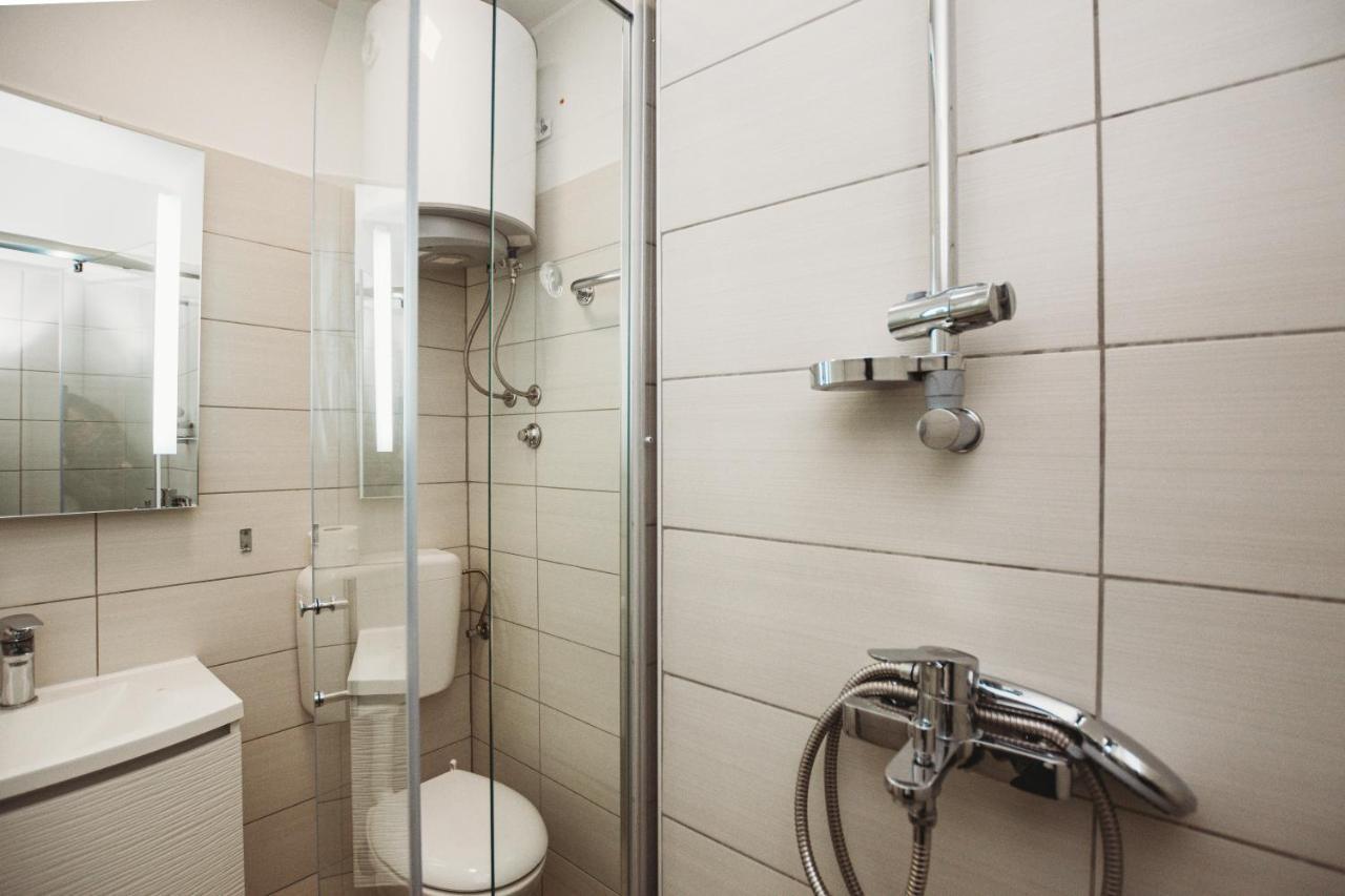 Double And Single S Apartments 扎达尔 外观 照片