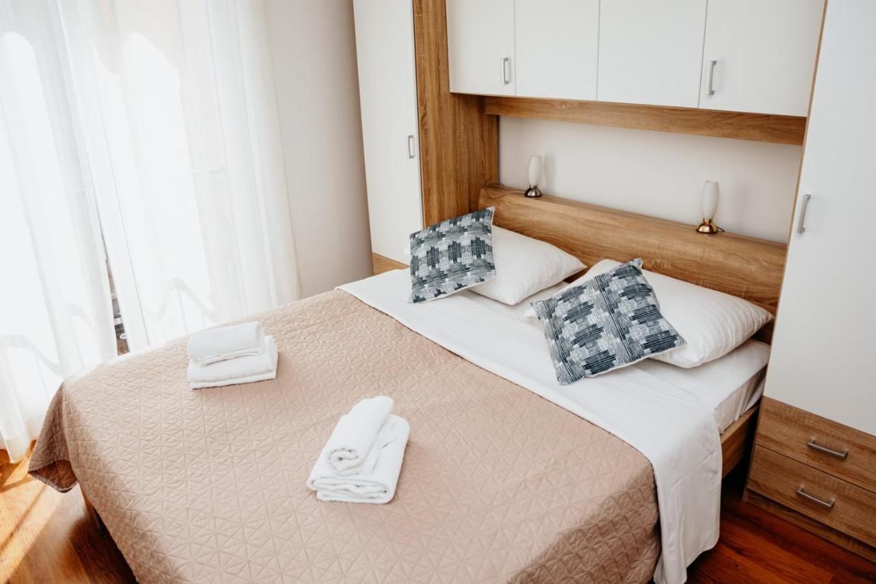 Double And Single S Apartments 扎达尔 外观 照片